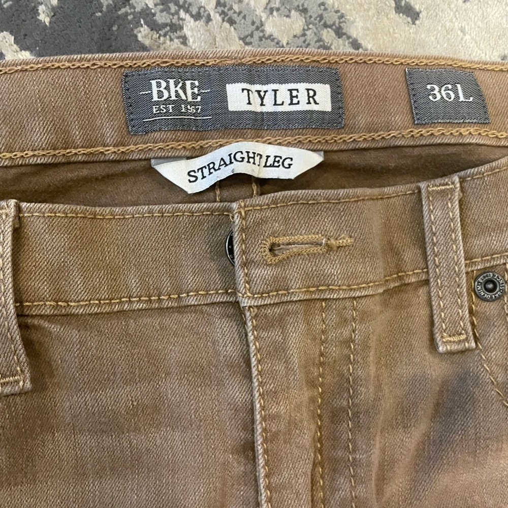 Mens Buckle 36L Tyler worn once